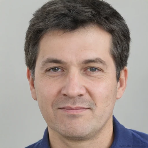 Gabriel R.
